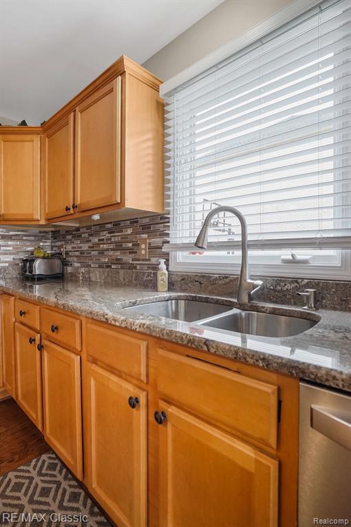 5924 LOVEWOOD Court, Canton, MI 48187 — Photo 19