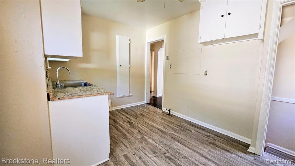 7336 Chatham, Redford, MI 48239 — Photo 13