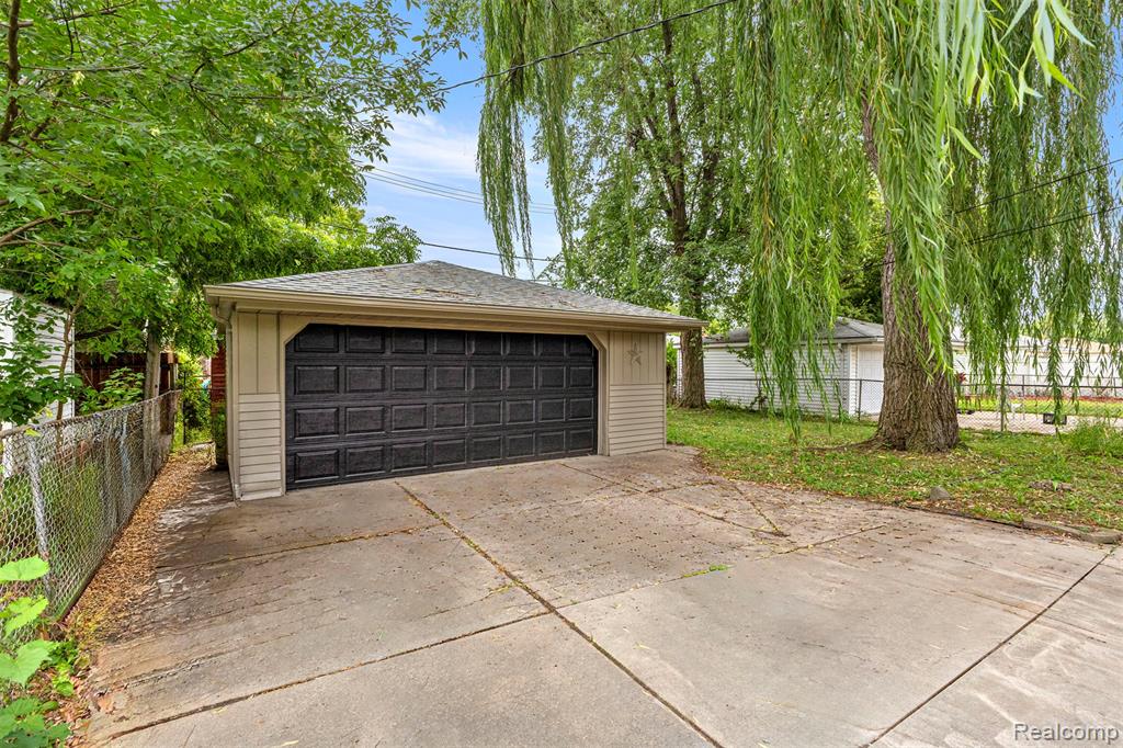 524 E Rose Avenue, Garden City, MI — Photo 21