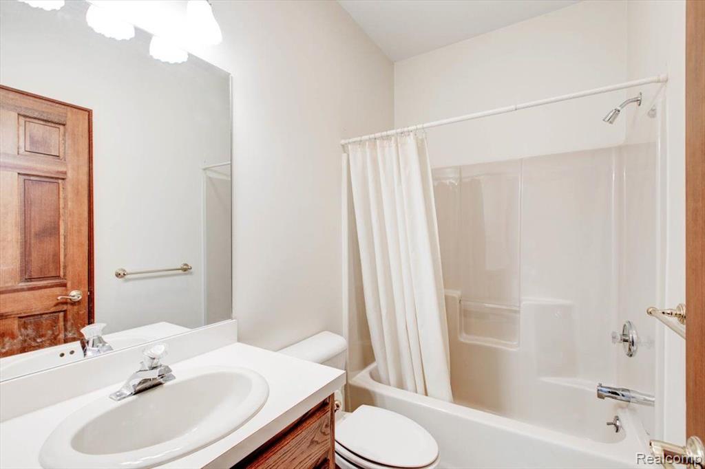 8878 MORRIS Road, Wales, MI — Photo 26