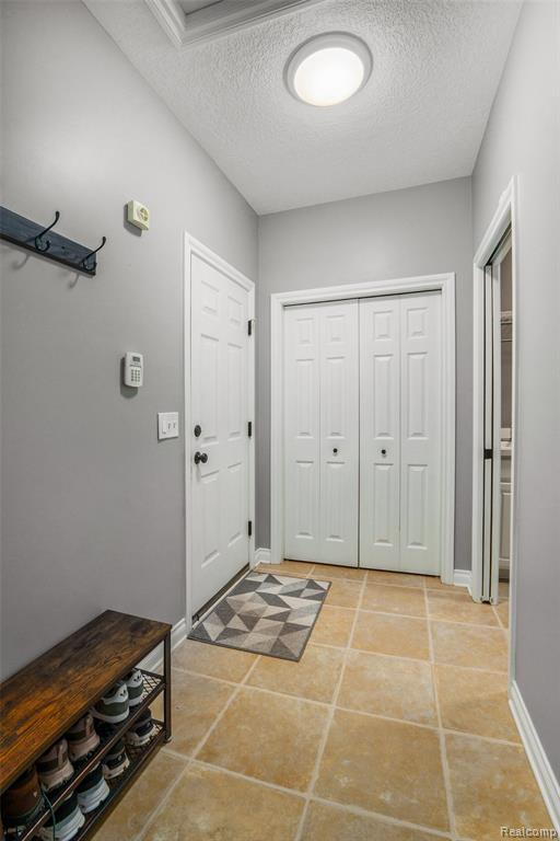 7469 Paradise Drive, Grand Blanc, MI 48439 — Photo 19