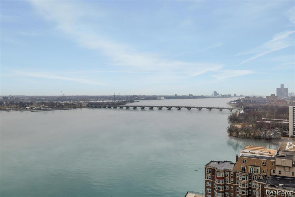 8200 E Jefferson Avenue, 506, Detroit, MI 48214 — Photo 37