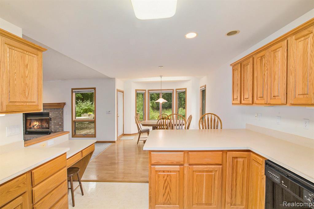 5522 Jessael Drive, Bath, MI 48808 — Photo 12