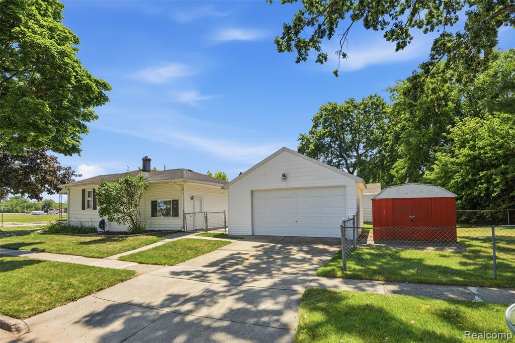 972 Arlene Avenue, Pontiac, MI 48340 — Photo 25