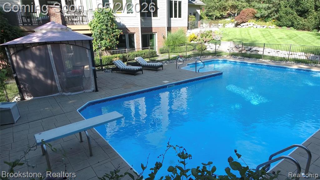 9811 KINGSTON POINTE, Clarkston, MI 48348 — Photo 12
