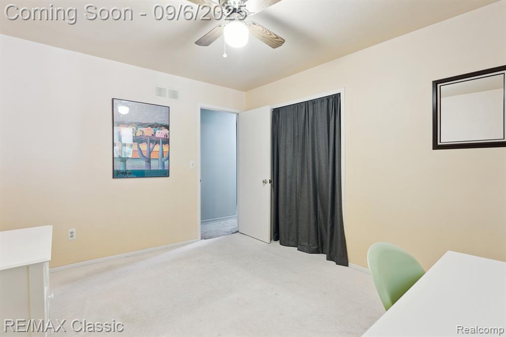 806 Abbey Lane, Milford, MI 48381 — Photo 20