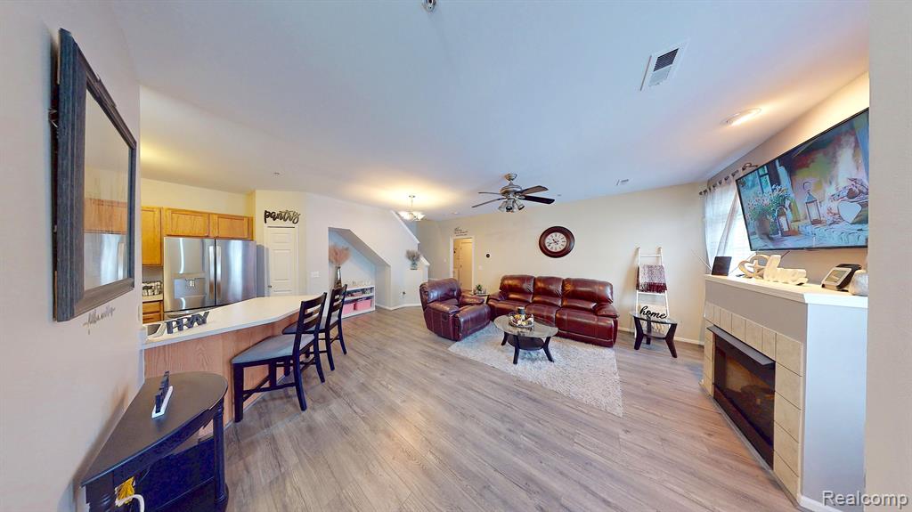 8109 ADDINGTON Drive, Commerce Twp, MI 48390 — Photo 24