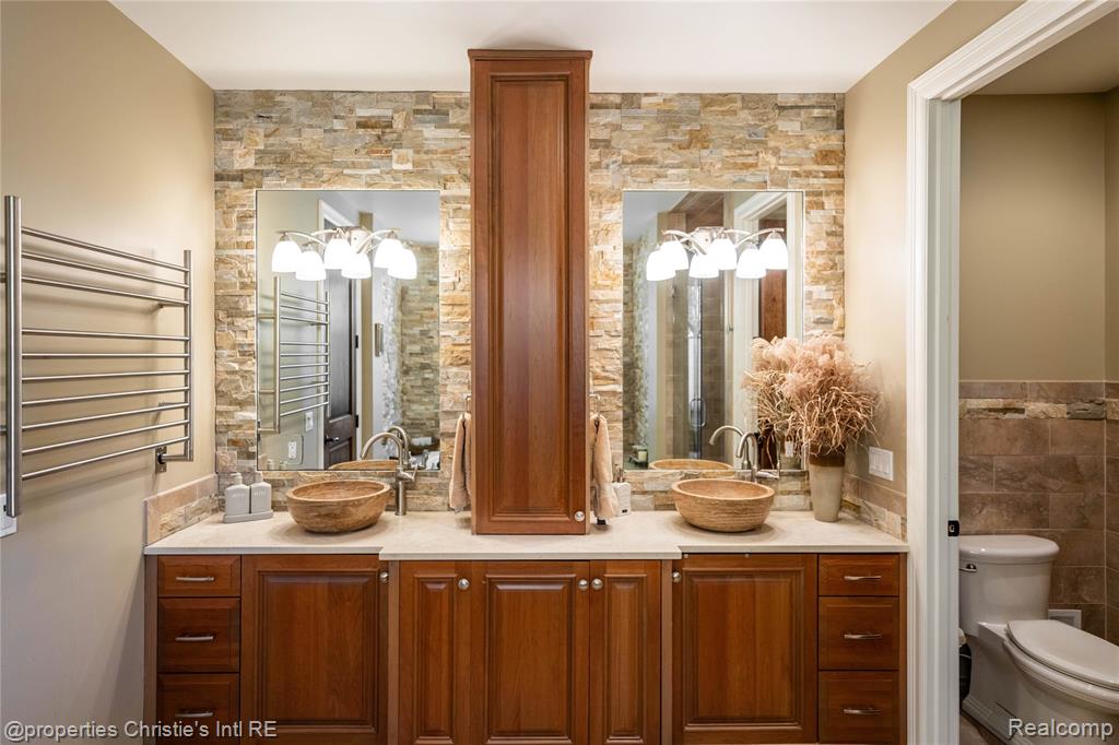 1330 Oxford Road, Beverly Hills, MI 48304 — Photo 21