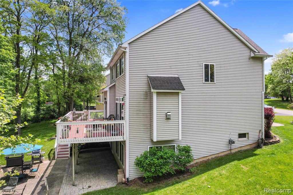 13698 Webbs Shore Drive, Gregory, MI 48137 — Photo 10