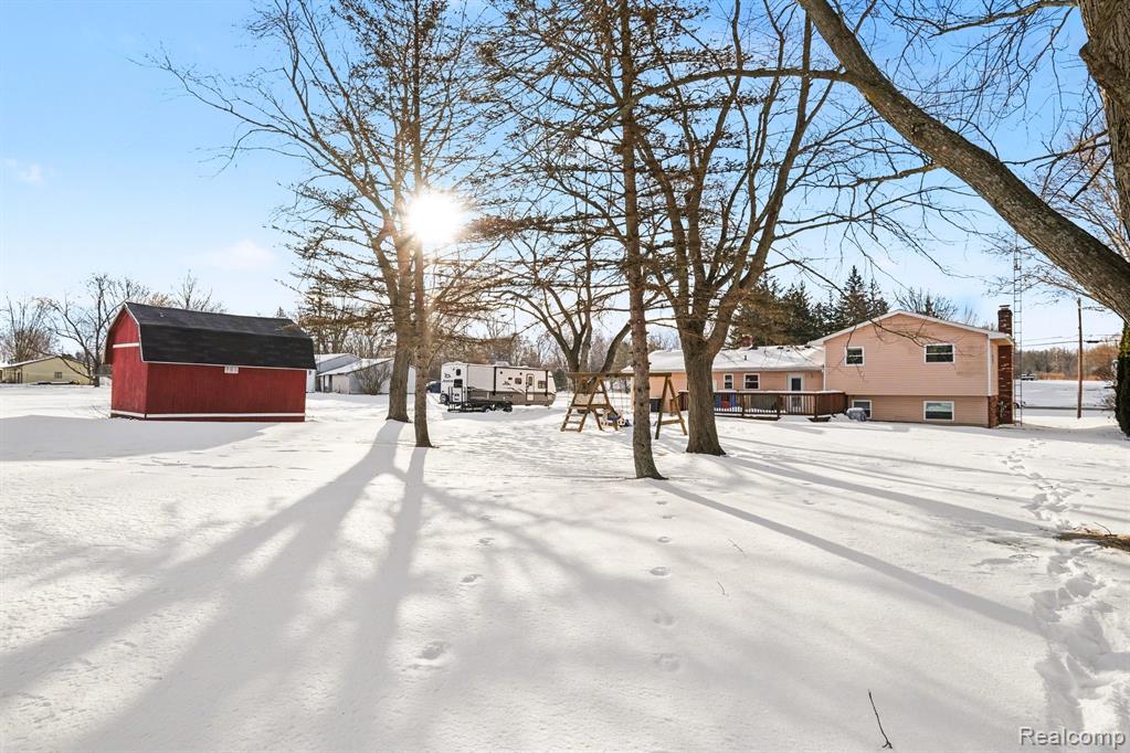 6359 E Bristol Road, Burton, MI 48519 — Photo 24