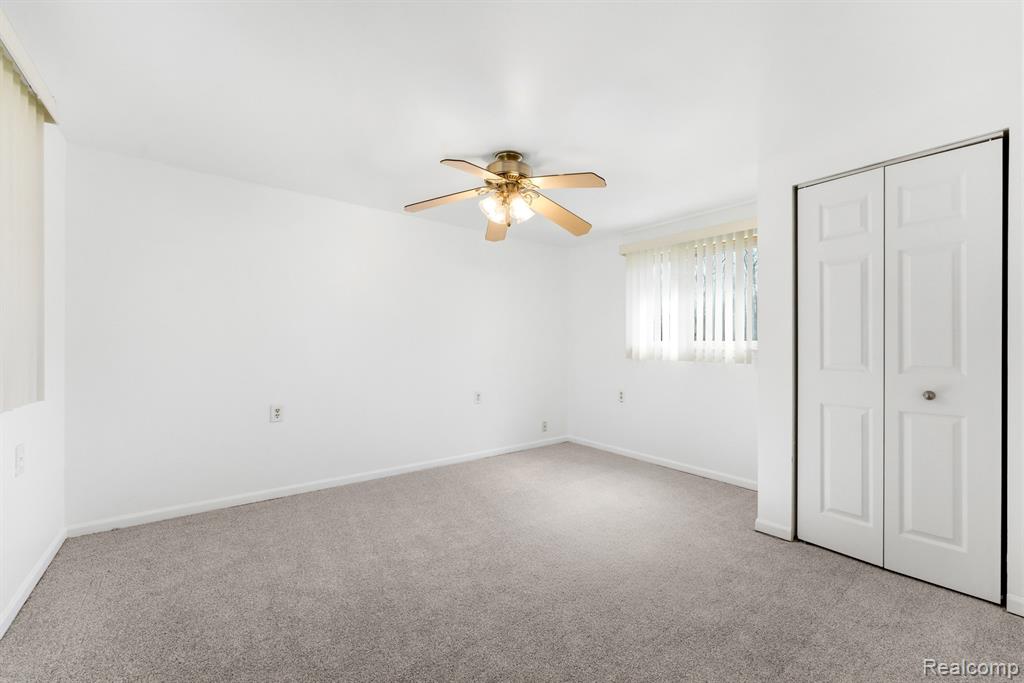 45208 Paris Drive, Belleville, MI 48111 — Photo 16