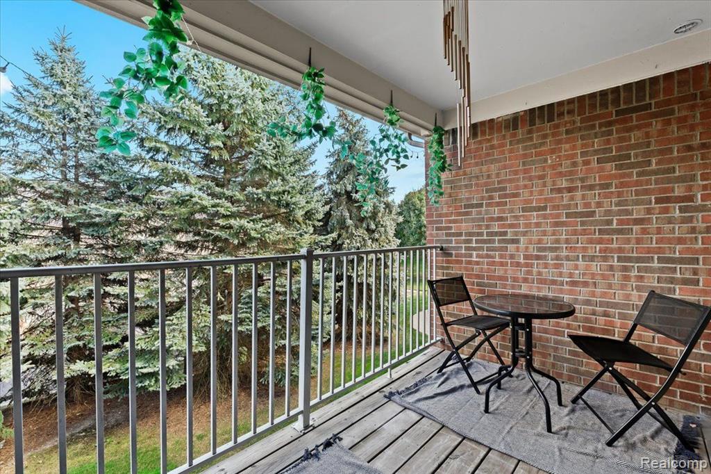 2209 SARATOGA Boulevard, Walled Lake, MI 48390 — Photo 17