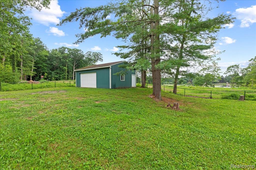 5246 Wayne Road, White Lake, MI 48383 — Photo 50