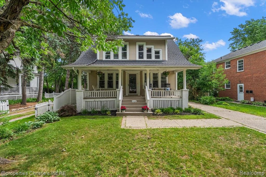 568 Saint Clair Avenue, Grosse Pointe, MI 48230 — front exterior
