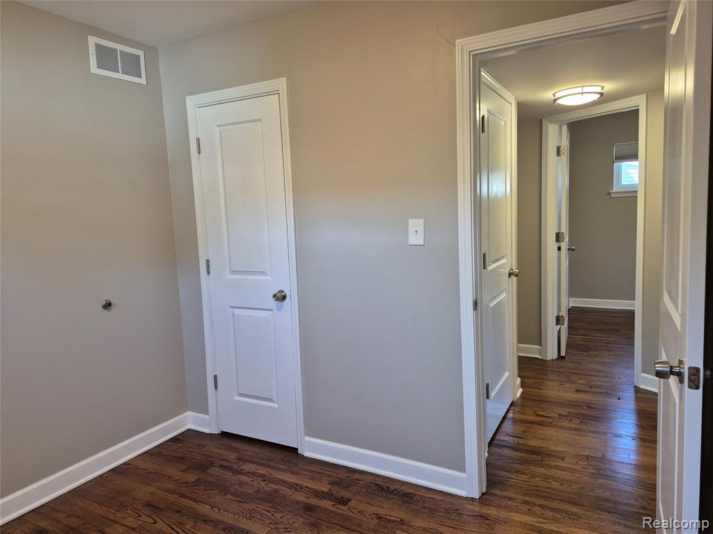 5364 Drayton Road, Clarkston, MI — Photo 13