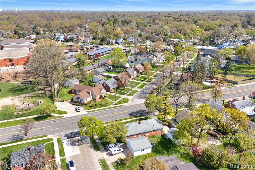 817 W 12 MILE Road, Royal Oak, MI 48073 — Photo 18