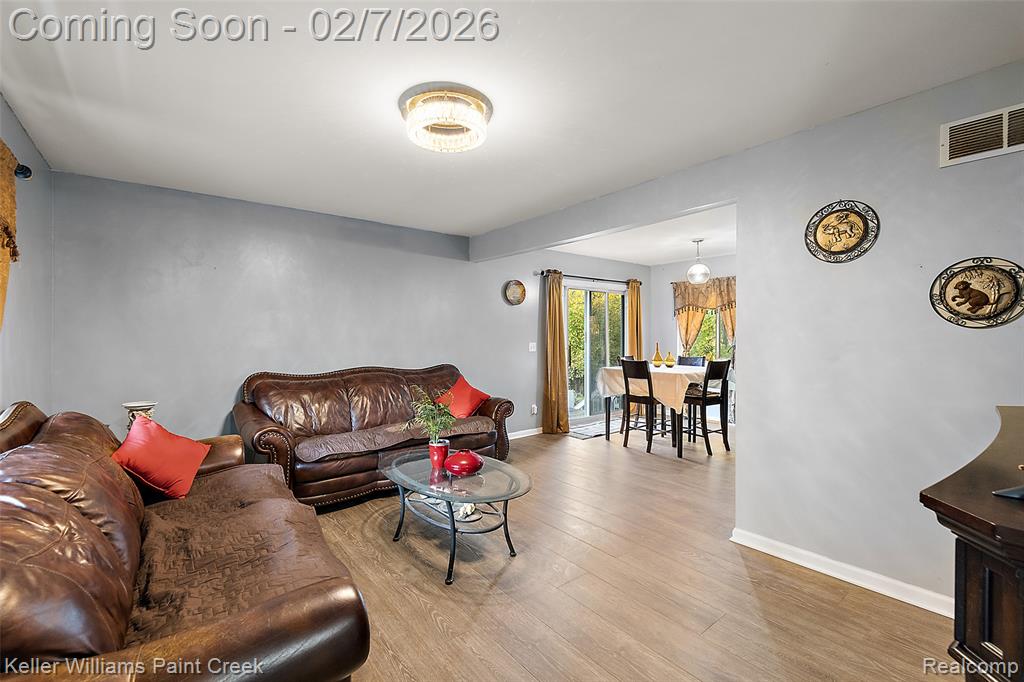 5184 Denwood Street, Waterford, MI 48327 — Photo 5