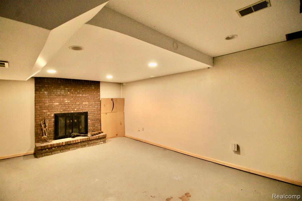 8050 N GENESEE Road, Mount Morris, MI 48458 — Photo 16