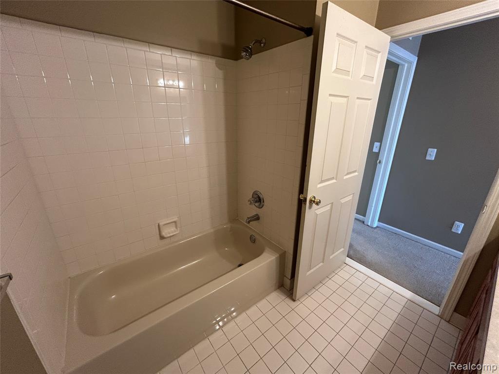 51652 Hale Lane, New Baltimore, MI — Photo 15