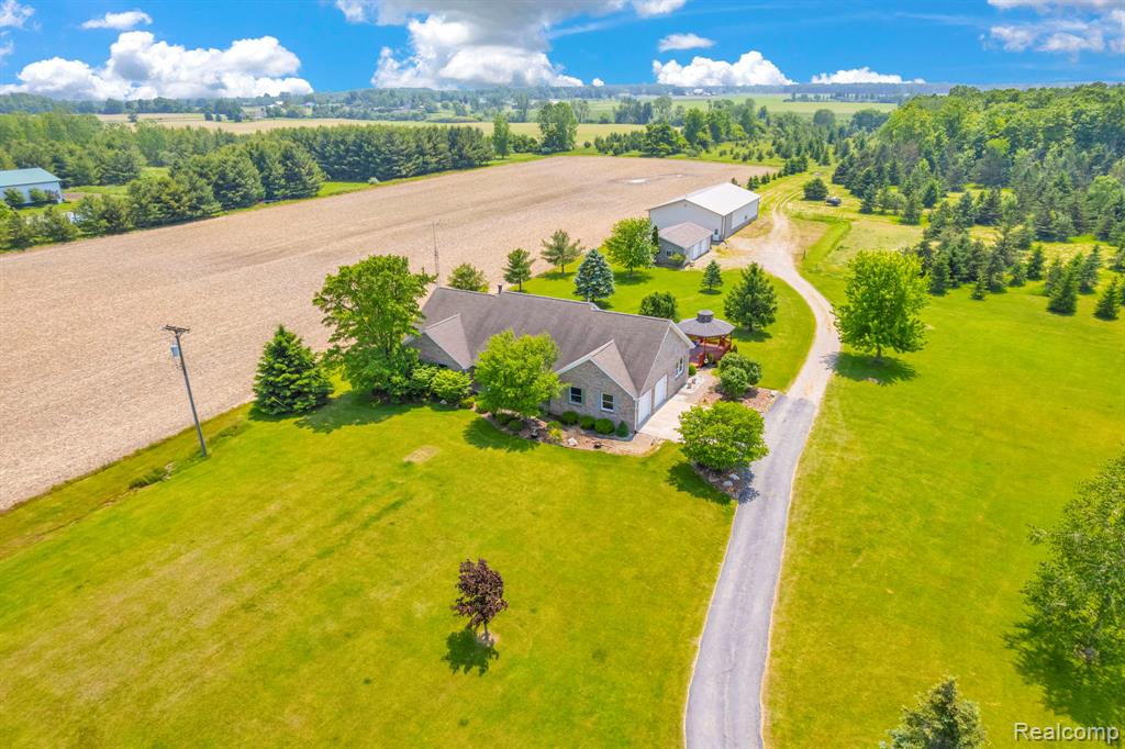5562 Sheridan Line Road, Croswell, MI 48422 — Photo 3
