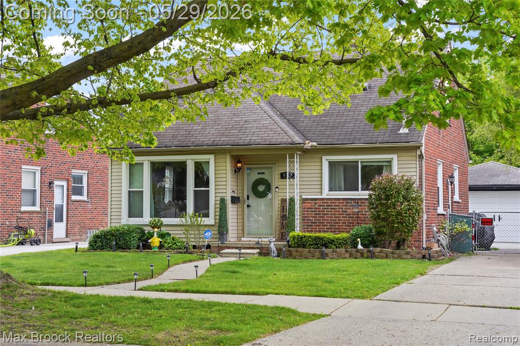9301 Dixie, Redford, MI 48239 — front exterior