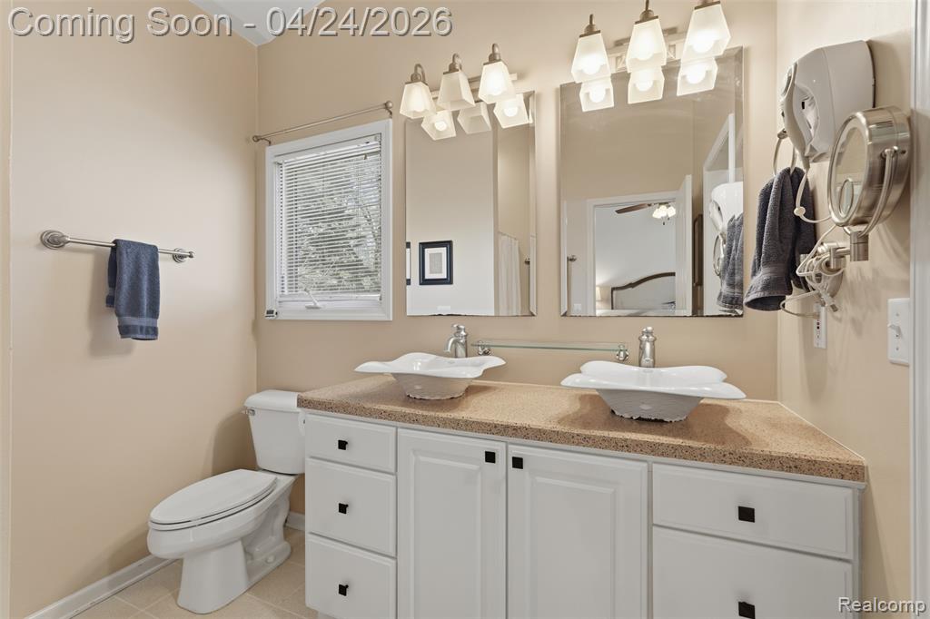 46790 W 11 Mile Road, Novi, MI — Photo 26