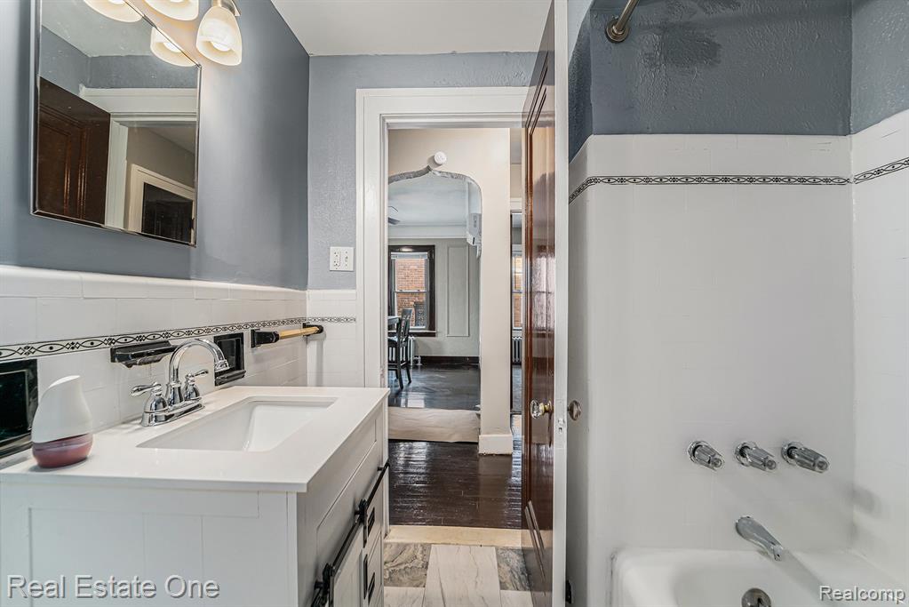 5056 Somerset Avenue, Detroit, MI 48224 — Photo 14