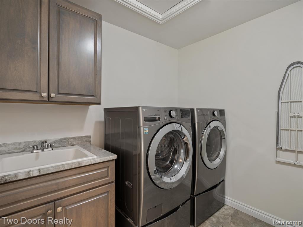 52903 Forest Grove, Shelby Twp, MI 48315 — Photo 52