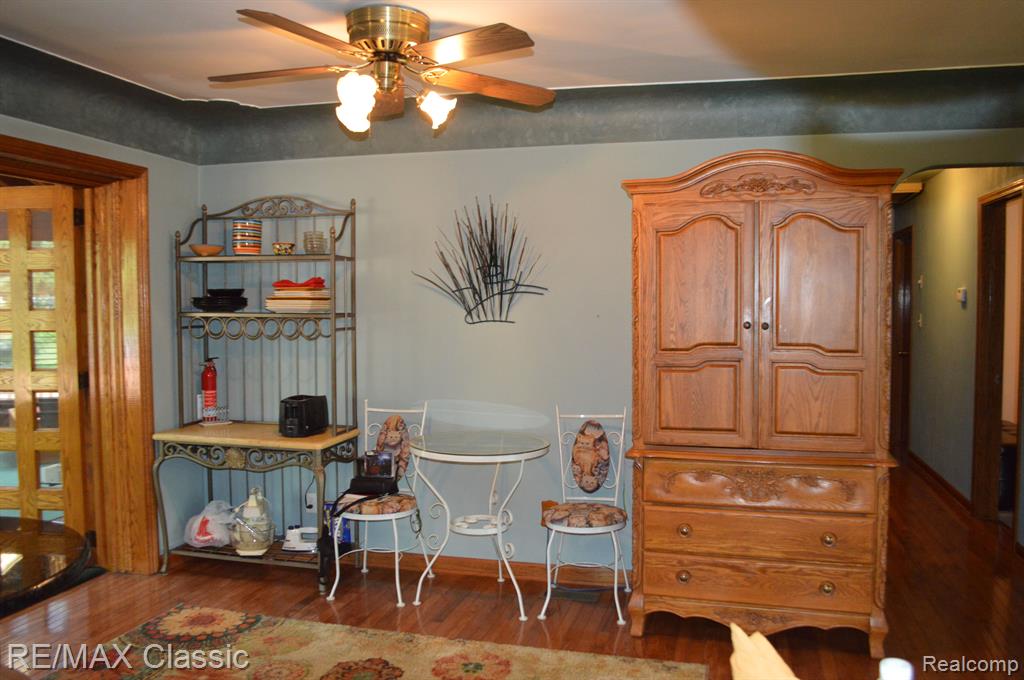 56000 9 MILE Road, South Lyon, MI 48178 — Photo 11