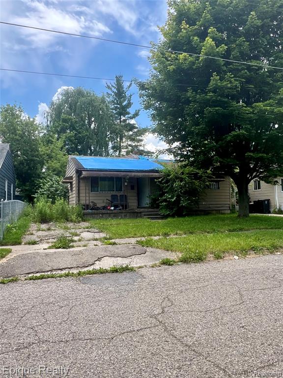 605 W Foss Avenue, Flint, MI 48505 — front exterior