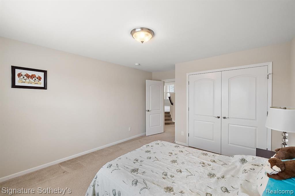 50472 SCARBOROUGH Road, Canton, MI 48188 — Photo 32