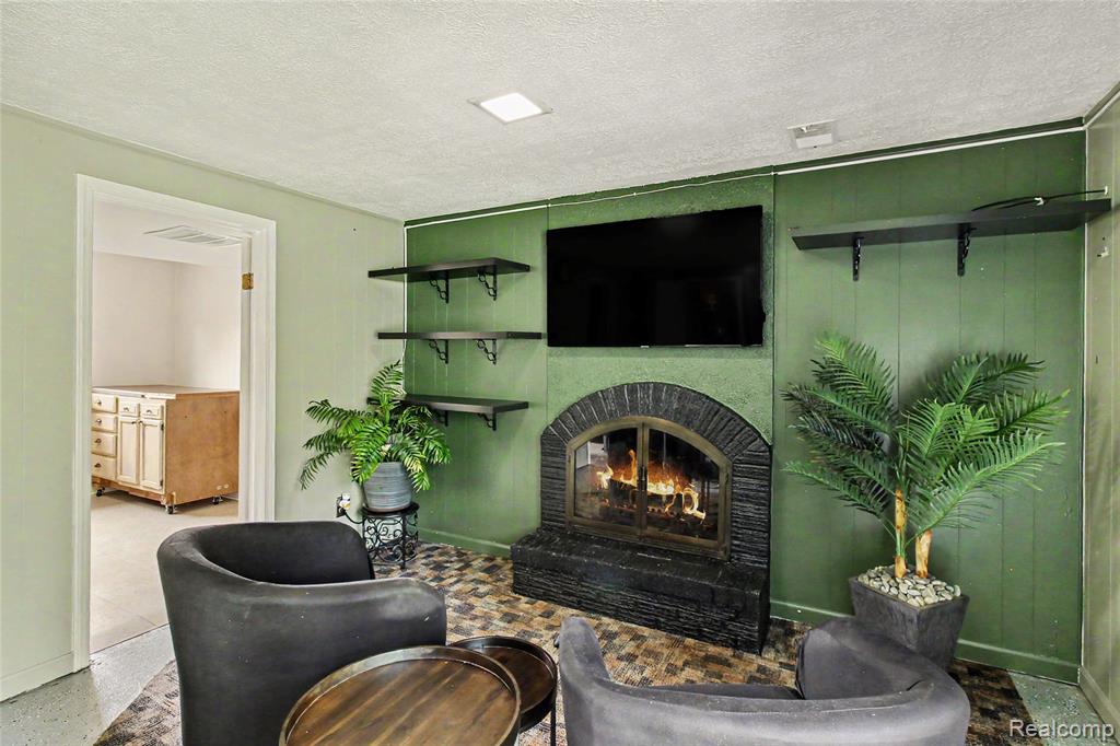 829 Holly Bush Drive, Holly, MI 48442 — Photo 5