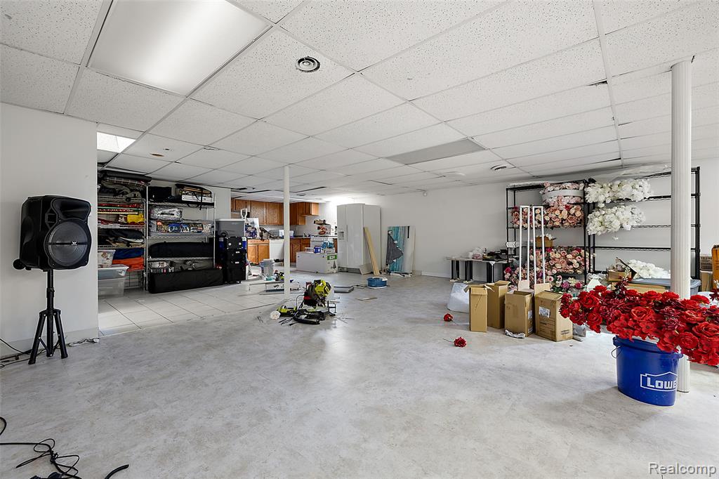 43187 Vintners Place Drive, Sterling Heights, MI 48314 — Photo 36
