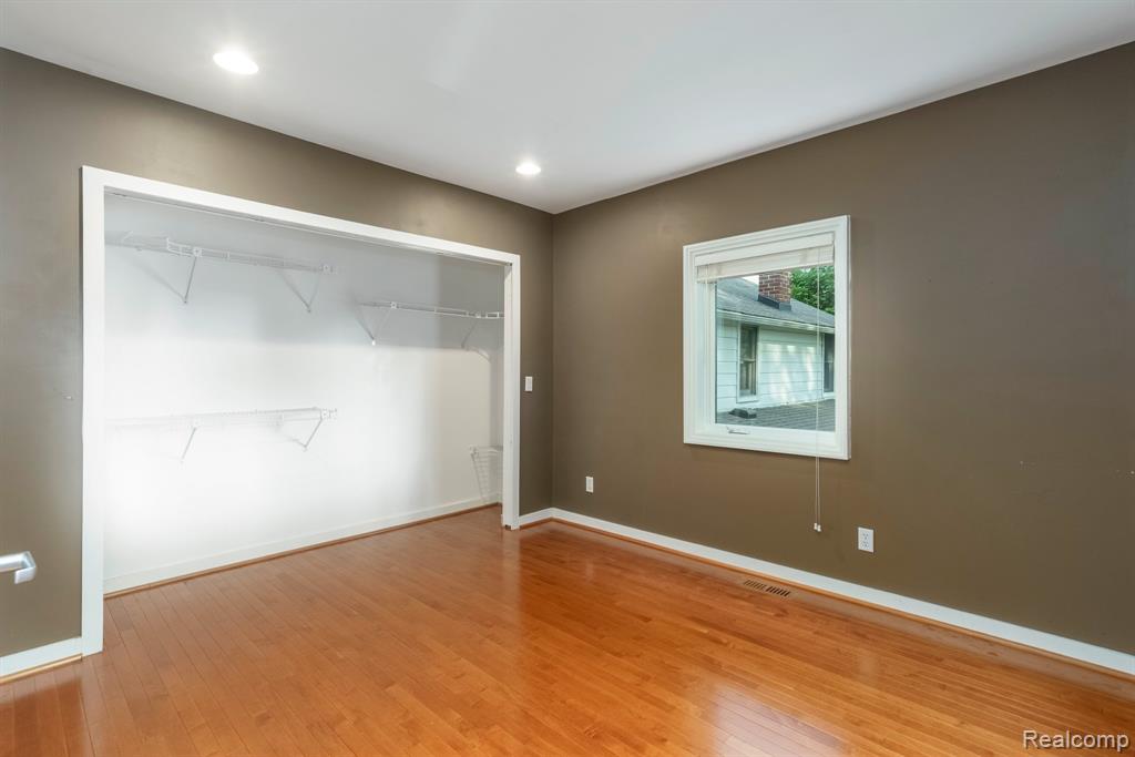 775 Lyle Drive, Waterford, MI 48327 — Photo 47