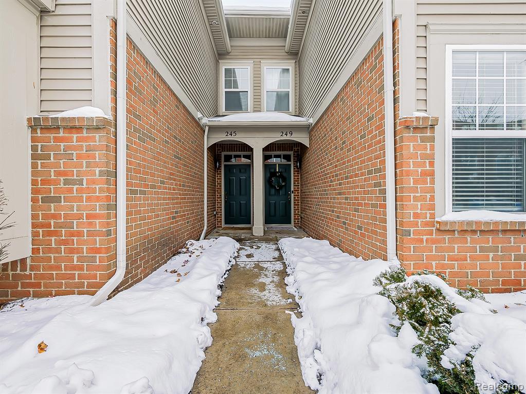 245 WRIGHT Street, Wixom, MI — Photo 37