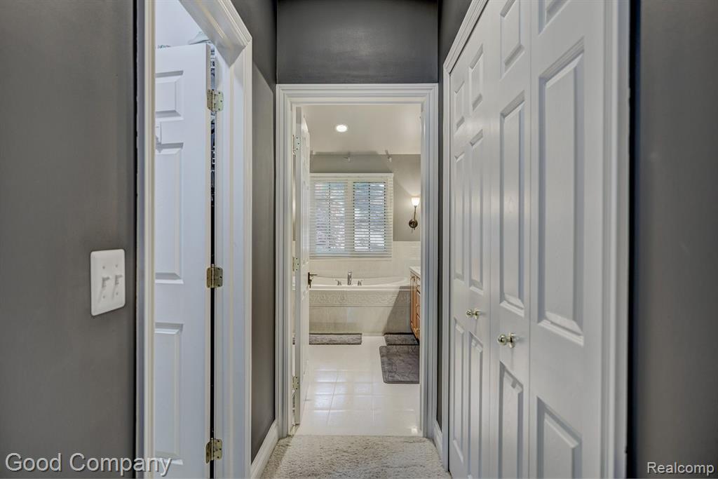 55195 WHITNEY Drive, Shelby Twp, MI 48315 — Photo 34