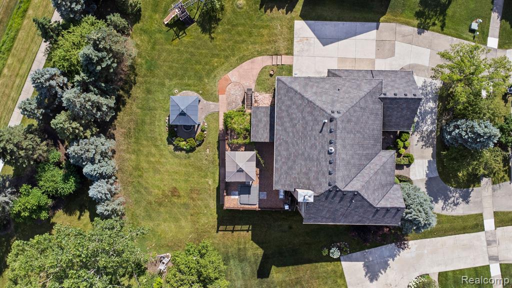 8950 WOODLORE SOUTH Drive, Plymouth, MI 48170 — Photo 63