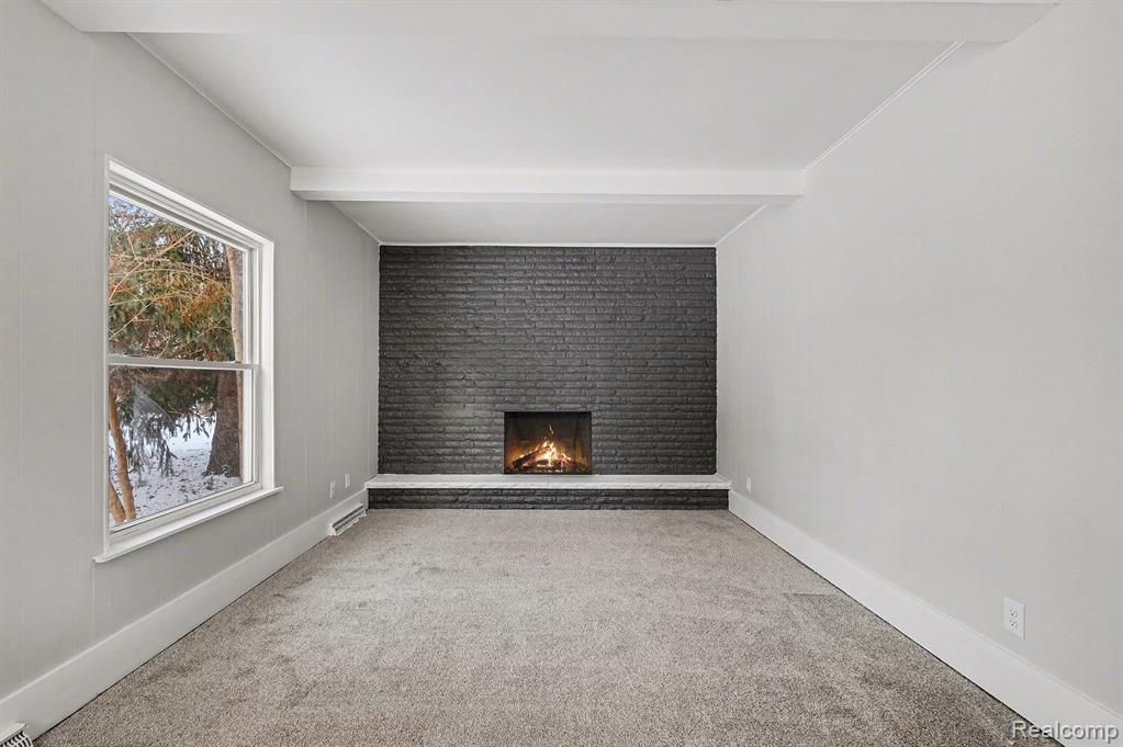 5396 Oaktree Drive, Flint, MI 48532 — Photo 7