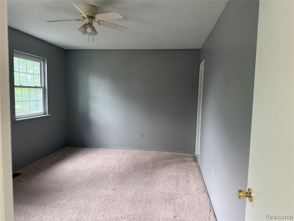 887 Kirts Boulevard, Troy, MI 48084 — Photo 12