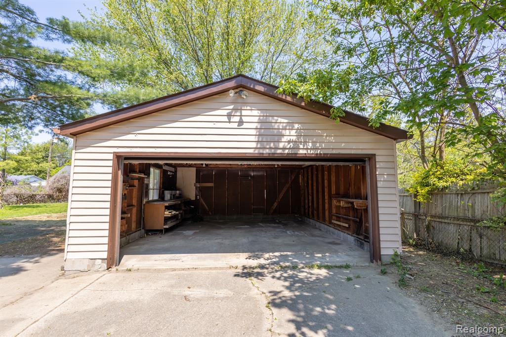 420 6TH Street, Marysville, MI 48040 — Photo 3
