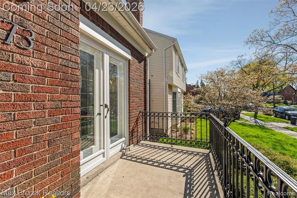 73 Amherst Road, Pleasant Ridge, MI — Photo 4
