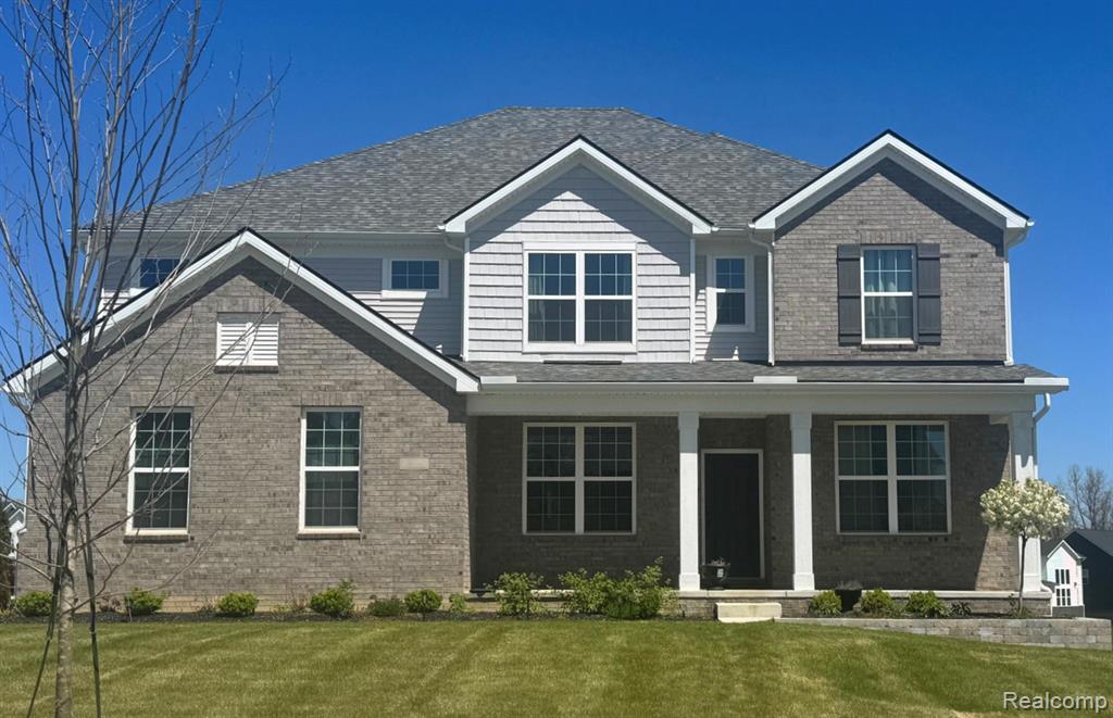 22206 Hilda Lane, South Lyon, MI 48178