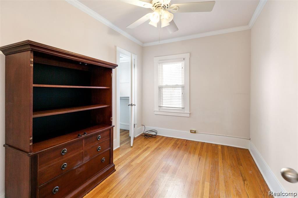 401 CATALPA Drive, Royal Oak, MI 48067 — Photo 15