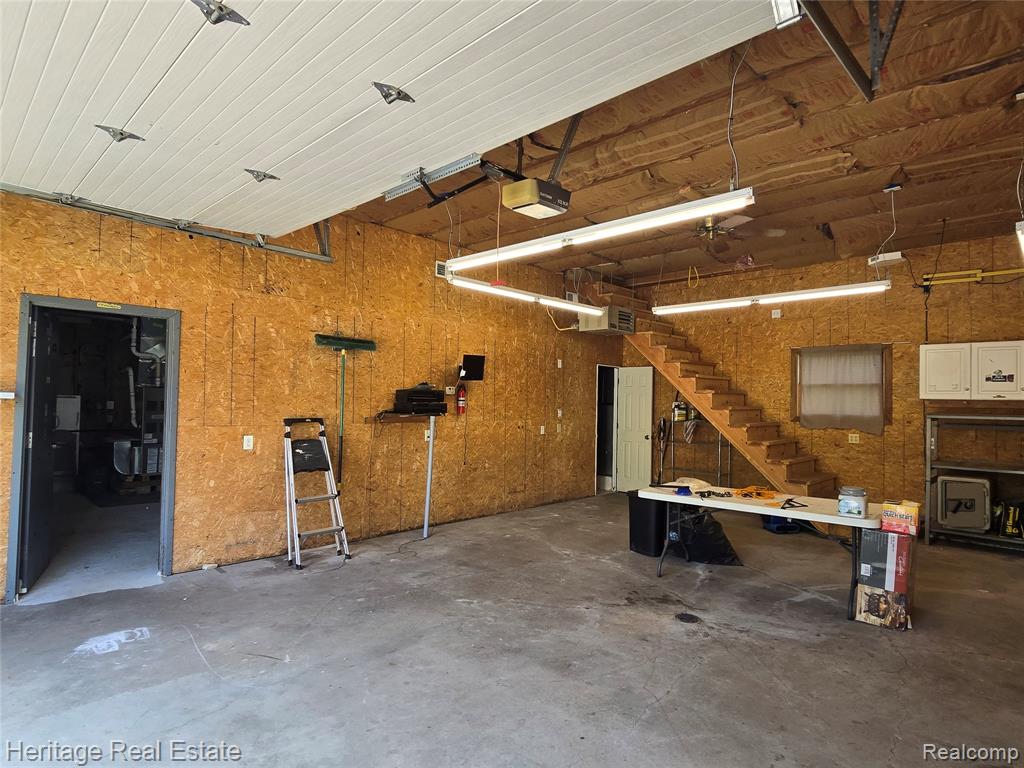 4864 Holmes Road, Goodrich Vlg, MI — Photo 22