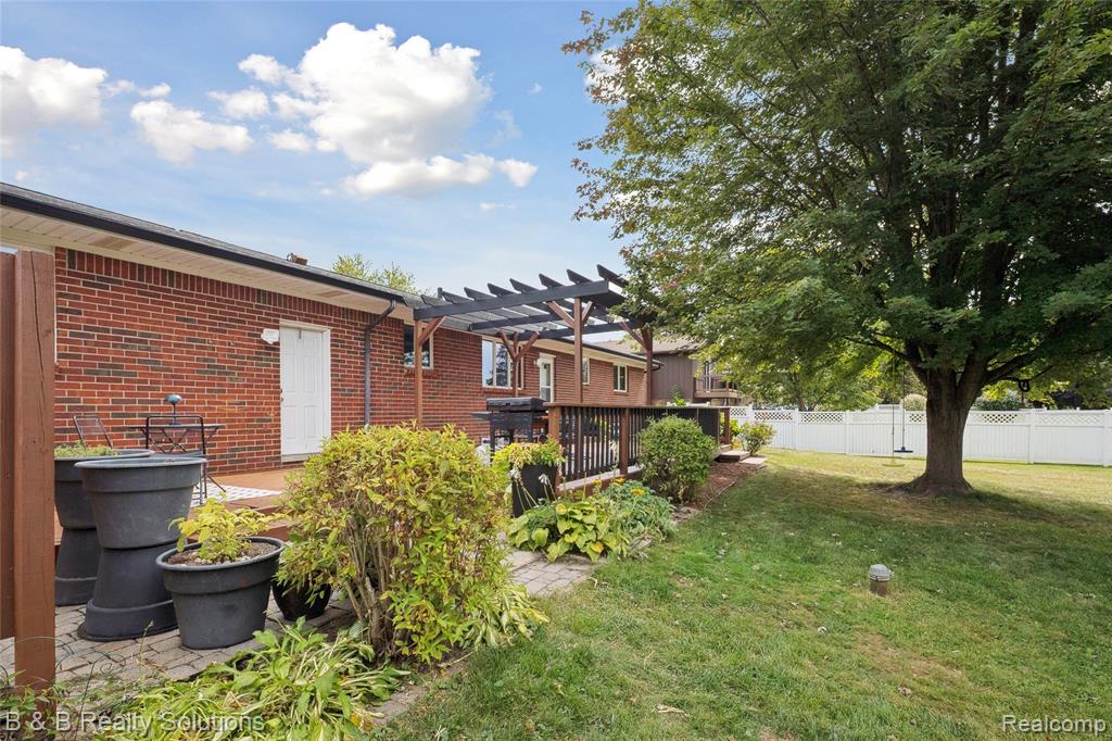 54675 Romeo Plank Road, Macomb, MI 48042 — Photo 41