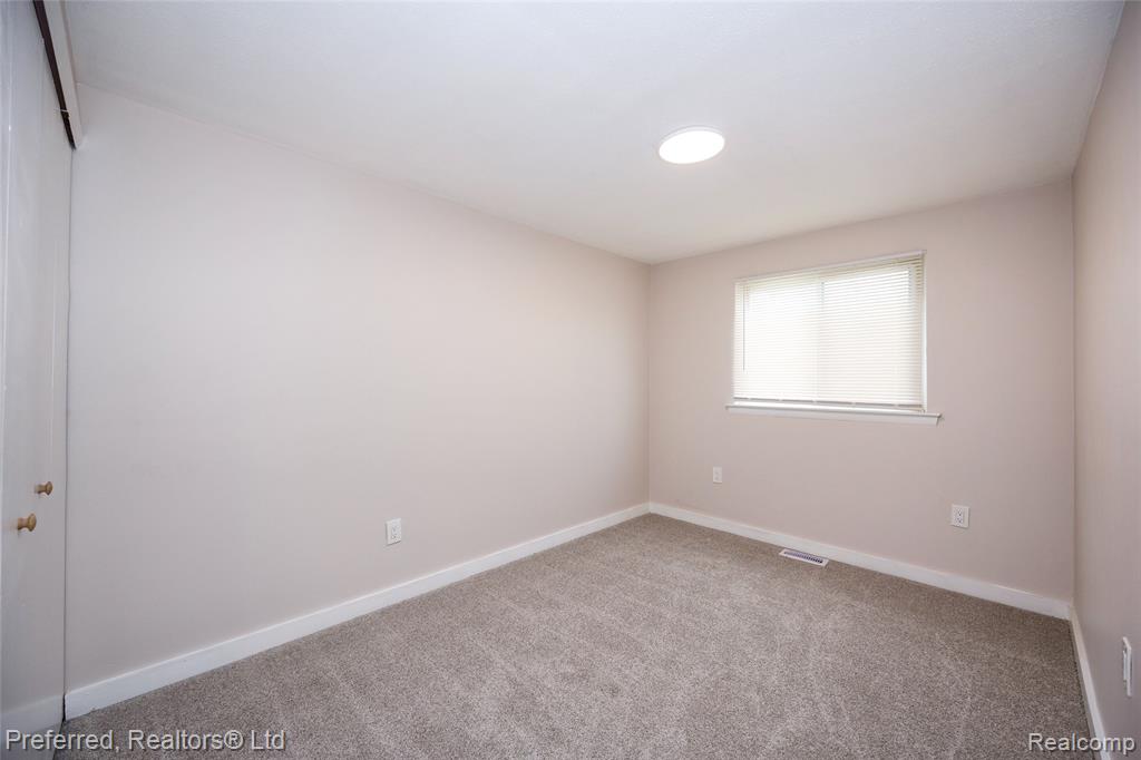 7304 Gilman Street, Westland, MI — Photo 17