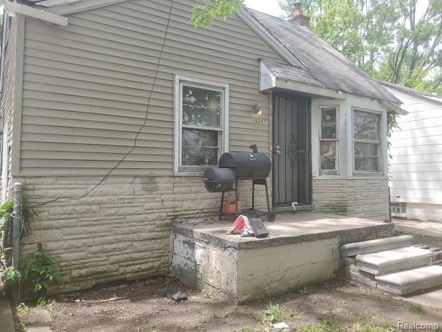 8247 Auburn Street, Detroit, MI 48228 — Photo 4