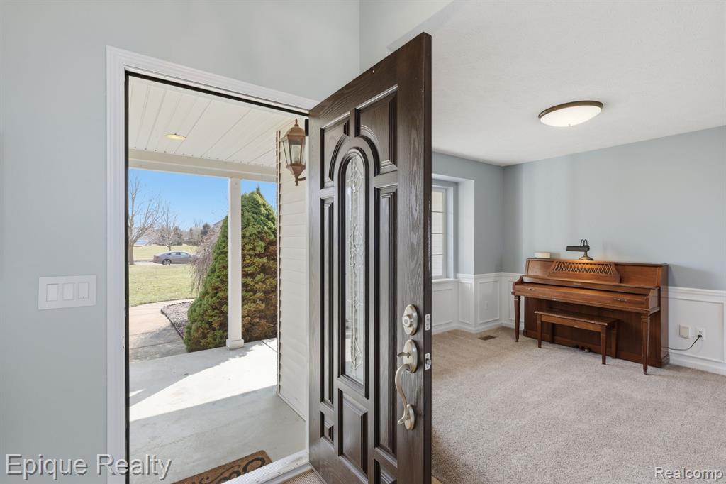 2234 Ridgewood Drive, Howell, MI 48843 — Photo 11