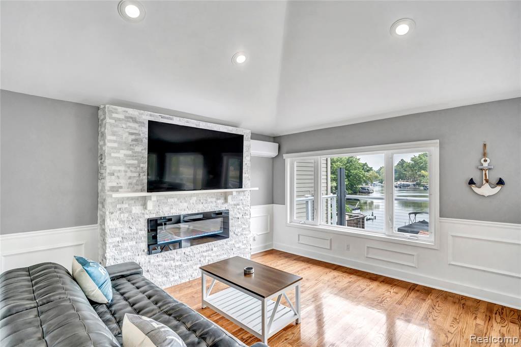 533 Bellevue Avenue, Lake Orion, MI 48362 — Photo 28