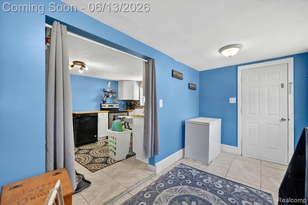 47 Avery Street, Mount Clemens, MI 48043 — Photo 18